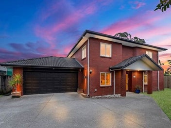 66 South Kensington Way, Henderson, Auckland