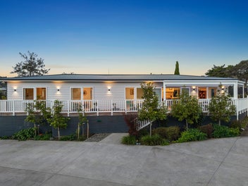 17A Roseneath Place, Birkdale, Auckland