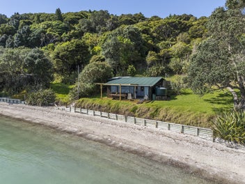 125 Hunterville Road, Waiheke Island, Waiheke Island