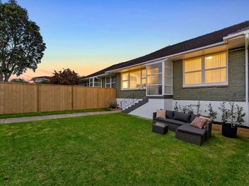2/1 Ngaio Street, Takapuna, Auckland