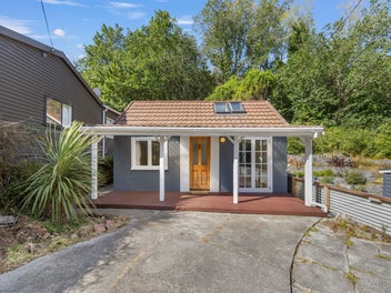 36 Hawkhurst Road, Lyttelton, Lyttelton