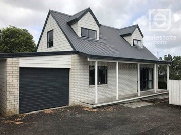6A Blacklock Avenue, Henderson, Auckland