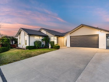 1 Orca Lane, Parklands, Christchurch
