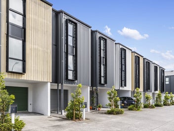 11 Lange Mews, Mount Wellington, Auckland