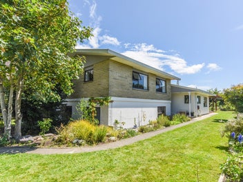 8 Bryant Road, Brightwater, Brightwater