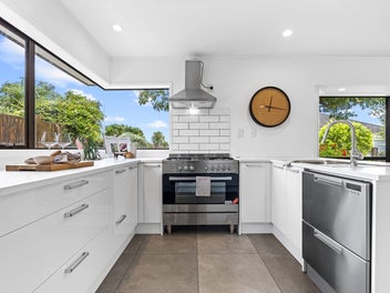 409B Blockhouse Bay Road, Blockhouse Bay, Auckland