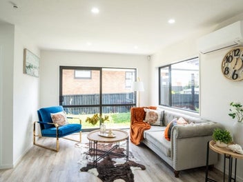 17B McCullough Avenue, Papatoetoe, Auckland