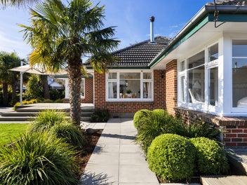 27 Barclay Place, Burwood, Christchurch