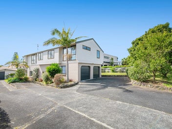 124 Pacific Parade, Army Bay, Whangaparaoa
