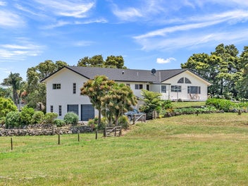 121 Tauraroa Road, Whangarei