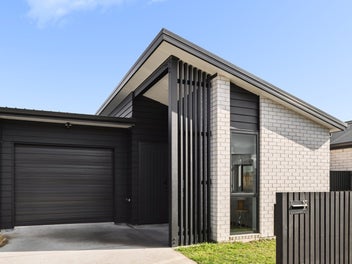 10 Papaka Lane, Poike, Tauranga