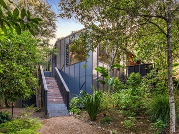 51 Okoka Road, Omiha, Waiheke Island