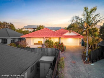 27 Gillett Place, Botany Downs, Auckland