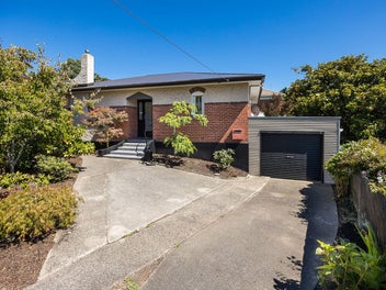 47 Hazel Avenue, Caversham, Dunedin