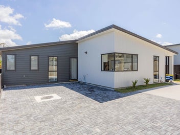 3/101 Hobsonville Road, West Harbour, Auckland