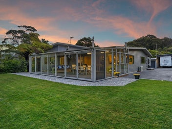 6 Nelson Street, Milnthorpe, Golden Bay / Mohua