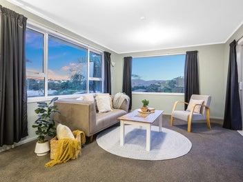 8 Thimble Lane, Whitby, Porirua