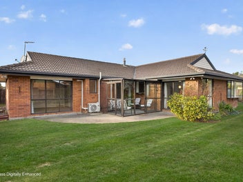 8 Ronald George Place, Parklands, Christchurch