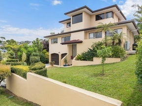5 Wisteria Way, Mairangi Bay, Auckland