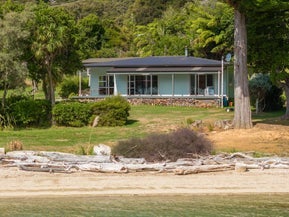 925 Kenepuru Road, MAHAU SOUND
