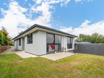 18 Ellesmere Place, Oceanview, Timaru