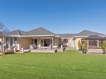 105A Aorangi Road, Bryndwr, Christchurch
