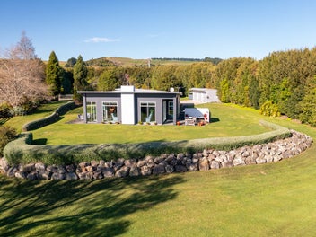 172 Kaipikari Road Upper, Urenui, Urenui