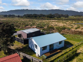 42 Rutherford Drive, Waikanae Beach, Waikanae