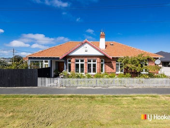 85 Hargest Crescent, Saint Clair, Dunedin