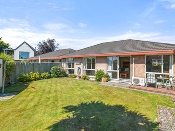 2/98 Domain Terrace, Spreydon, Christchurch