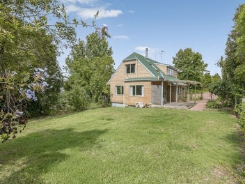 33A Bell Road, Beachlands, Auckland