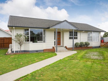 35 Hillcrest Drive, Kelvin Grove, Palmerston North