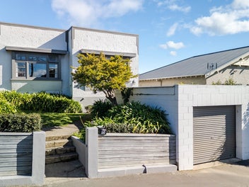 15 Mataora Road, Kenmure, Dunedin