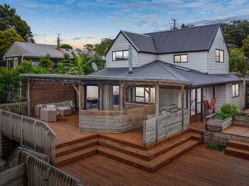 27 Awhiorangi Promenade, Swanson, Auckland
