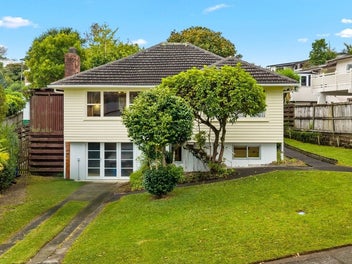 15 Rosecamp Road, Beach Haven, Auckland