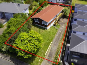 7 Cheryl Place, Hillcrest, Auckland