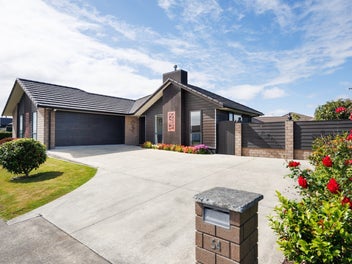 54 Rosalie Terrace, Kelvin Grove, Palmerston North
