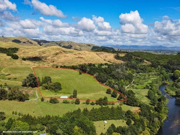55 County Road, PAEROA, Paeroa