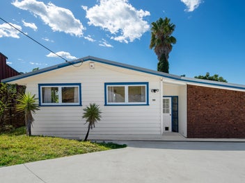 575 East Coast Road, Browns Bay, Auckland