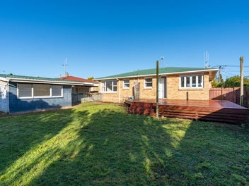 59 Fenwick Crescent, Hillcrest, Hamilton