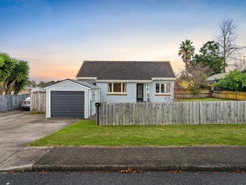 23 Railway Street, Helensville, Helensville