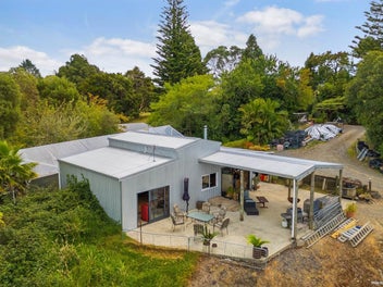 768 Paparata Road, Bombay