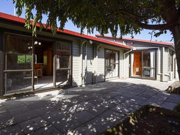 151 Prestons Road, Redwood, Christchurch