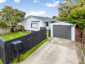 2/41 Alfriston Road, Manurewa East, Auckland