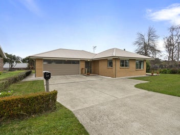 17 Johnson Street, Bulls