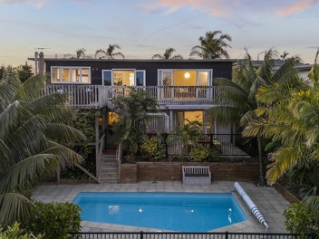 5 Ravenwood Drive, Forrest Hill, Auckland