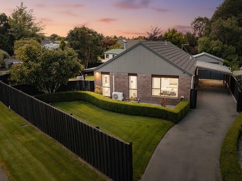 10 Bowie Drive, Woodend, Woodend