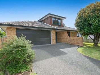 9 Thornbill Rise, Unsworth Heights, Auckland