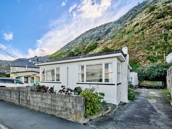 166 Owhiro Bay Parade, Owhiro Bay, Wellington