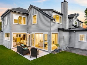 1A Meyrick Place, Meadowbank, Auckland